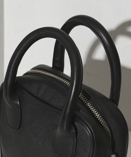 Firsthand（ファーストハンド）の「Firsthand/ファーストハンド Leather Handle Mini Shoulder Bag / レザー ハンドル ミニショルダー / 牛革 / 撥水レザー（ショルダーバッグ・メンズ・ブラック・ONE SIZE）」の7枚目の写真