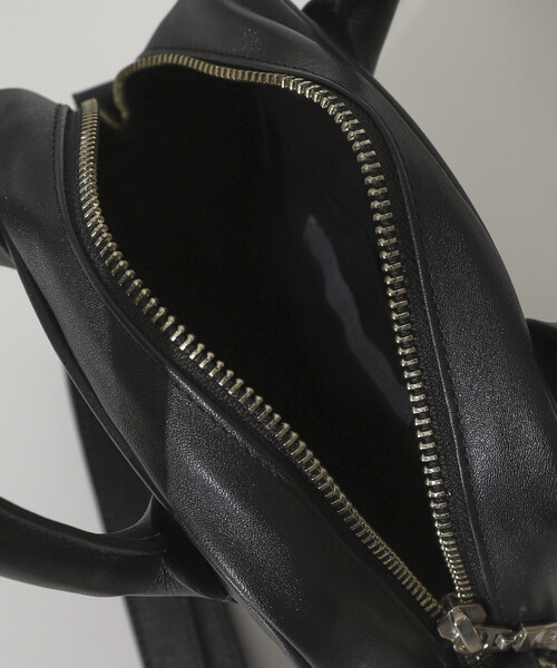 Firsthand（ファーストハンド）の「Firsthand/ファーストハンド Leather Handle Mini Shoulder Bag / レザー ハンドル ミニショルダー / 牛革 / 撥水レザー（ショルダーバッグ・メンズ・ブラック・ONE SIZE）」の9枚目の写真