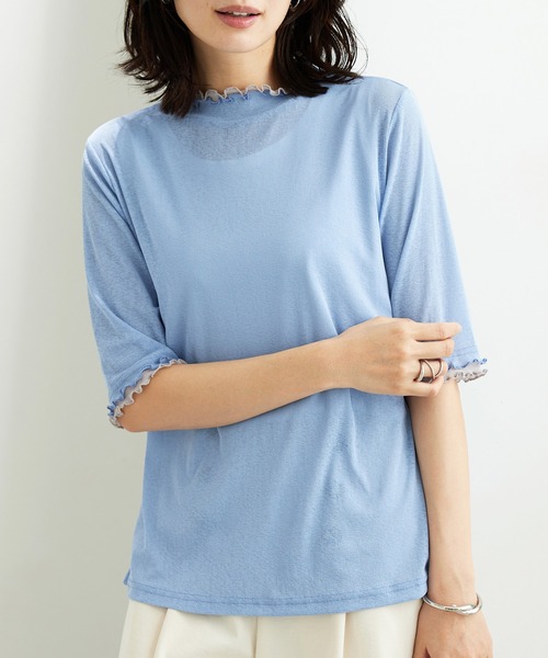 BELLUNA PLUS(ベルーナ)の「シアー素材重ね着風フリル衿プルオーバー(Tシャツ/カットソー・レディース・ミント/ブラック×グレー/ブルー系/ホワイト×グレー/ピンク系・MEDIUM/LARGE/X-LARGE)」の4枚目の写真