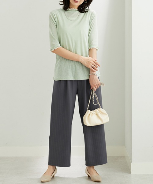BELLUNA PLUS(ベルーナ)の「シアー素材重ね着風フリル衿プルオーバー(Tシャツ/カットソー・レディース・ミント/ブラック×グレー/ブルー系/ホワイト×グレー/ピンク系・MEDIUM/LARGE/X-LARGE)」の10枚目の写真