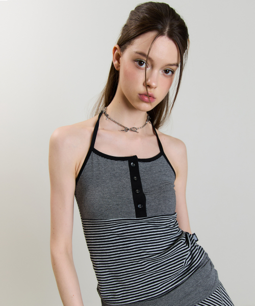 LUVISTRUE(ラヴイズトゥルー)の「SMストライプホルターネック(ブラック)(Tシャツ/カットソー・レディース・その他・FREE)」の1枚目の写真