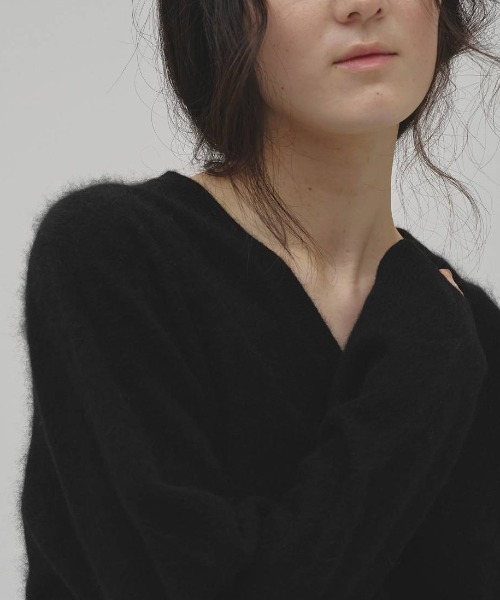 TODAYFUL(トゥデイフル)の「TODAYFUL Woolcashmere Vneck Knit ウールカシミアVネックニット/12620508(ニット/セーター・レディース・ブラウン/ブラック/チャコールグレー・ONE SIZE)」の15枚目の写真