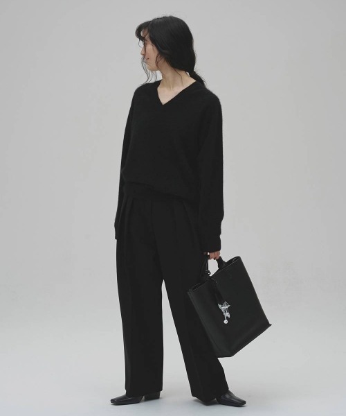 TODAYFUL(トゥデイフル)の「TODAYFUL Woolcashmere Vneck Knit ウールカシミアVネックニット/12620508(ニット/セーター・レディース・ブラウン/ブラック/チャコールグレー・ONE SIZE)」の16枚目の写真