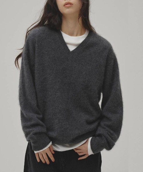 TODAYFUL(トゥデイフル)の「TODAYFUL Woolcashmere Vneck Knit ウールカシミアVネックニット/12620508(ニット/セーター・レディース・ブラウン/ブラック/チャコールグレー・ONE SIZE)」の11枚目の写真