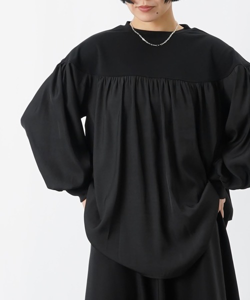 LUCA/LADY LUCK LUCA（ルカ/レディラックルカ）の「LC/LLL 異素材クルーネックプルオーバー（Tシャツ/カットソー・レディース・アイボリー/ブラック・FREE）」の2枚目の写真