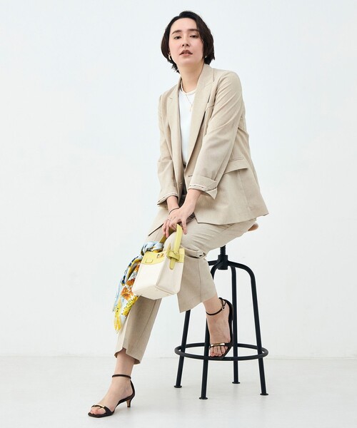 NOLLEY’S Sophi(ノーリーズソフィ)の「《セットアップ対応》ウォッシャブルブリーザブルシャンブレーダブルジャケット(テーラードジャケット・レディース・ネイビー/ベージュ/ライトグレー・34/36/38)」の3枚目の写真