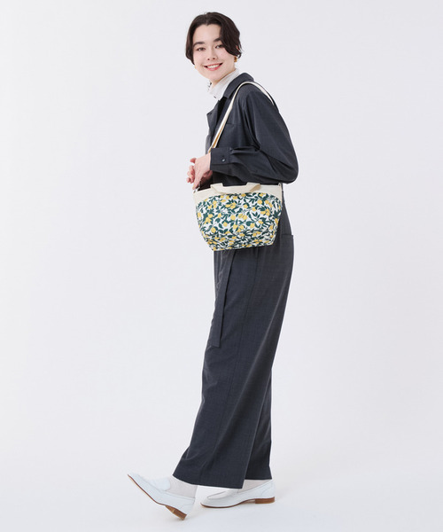 LeSportsac(レスポートサック)の「SMALL BUCKET TOTE レモンオーチャード(トートバッグ・レディース・イエロー・FREE)」の3枚目の写真