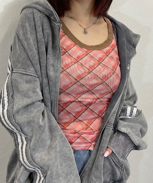 ROGER AND RAW（ロジャーアンドロウ）の「チェック柄シャーリングシアートップス（Tシャツ/カットソー・レディース・ブルー/ピンク・FREE）」の7枚目の写真
