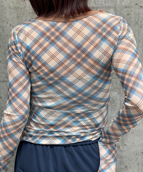 ROGER AND RAW（ロジャーアンドロウ）の「チェック柄シャーリングシアートップス（Tシャツ/カットソー・レディース・ブルー/ピンク・FREE）」の17枚目の写真