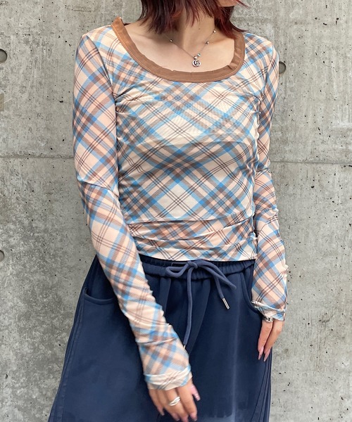 ROGER AND RAW（ロジャーアンドロウ）の「チェック柄シャーリングシアートップス（Tシャツ/カットソー・レディース・ブルー/ピンク・FREE）」の5枚目の写真