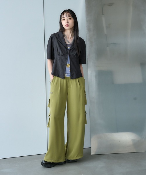 HARE(ハレ)の「コンパクトVネックブラウス(HARE)(シャツ/ブラウス・レディース・ネイビー/ブラック・FREE)」の3枚目の写真