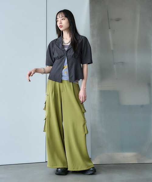 HARE(ハレ)の「コンパクトVネックブラウス(HARE)(シャツ/ブラウス・レディース・ネイビー/ブラック・FREE)」の4枚目の写真