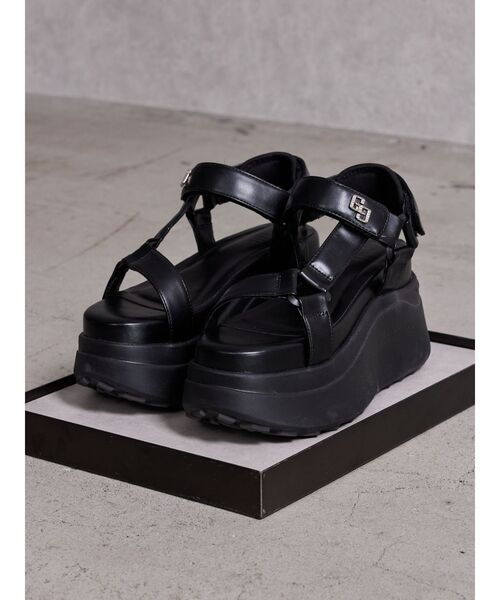 GYDA（ジェイダ）の「GG bijou platformスポサン（サンダル・レディース・ブラック・LARGE/MEDIUM/SMALL）」の2枚目の写真