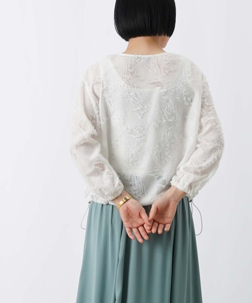 LUCA/LADY LUCK LUCA（ルカ/レディラックルカ）の「LC/LLL カットジャガード7分袖ブルゾン（ブルゾン・レディース・オフホワイト/ブラック・FREE）」の6枚目の写真