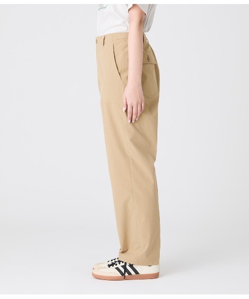 Park Slope NEWYORKER(パークスロープニューヨーカー)の「【ストレッチ】ベイカーパンツ(その他パンツ・レディース・カーキ/ベージュ・L/M)」の11枚目の写真