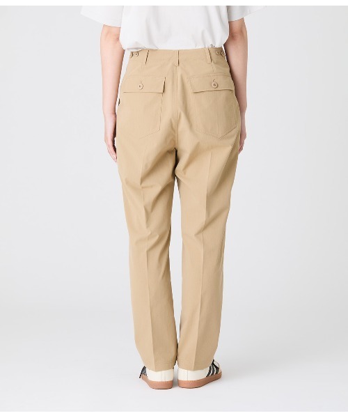 Park Slope NEWYORKER(パークスロープニューヨーカー)の「【ストレッチ】ベイカーパンツ(その他パンツ・レディース・カーキ/ベージュ・L/M)」の12枚目の写真