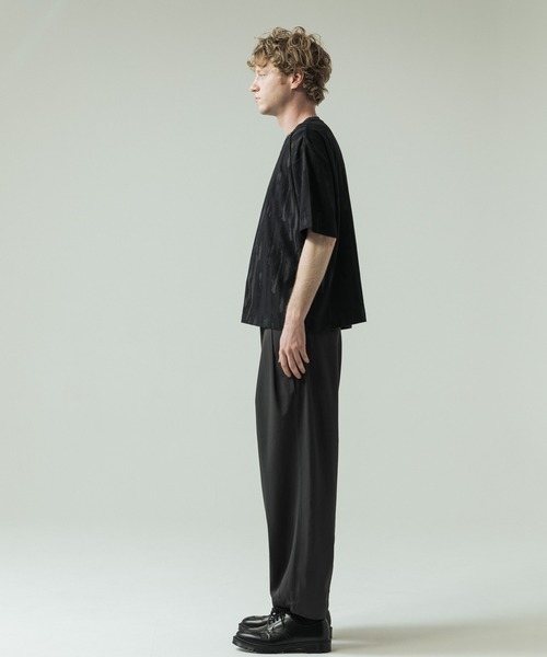 SLICK（スリック）の「【SLICK/スリック】Abstract Jacquard T-shirt/アブストラクトジャカードTシャツ（Tシャツ/カットソー・メンズ・パープル/グレイッシュベージュ/ブラック・3/2/1）」の14枚目の写真