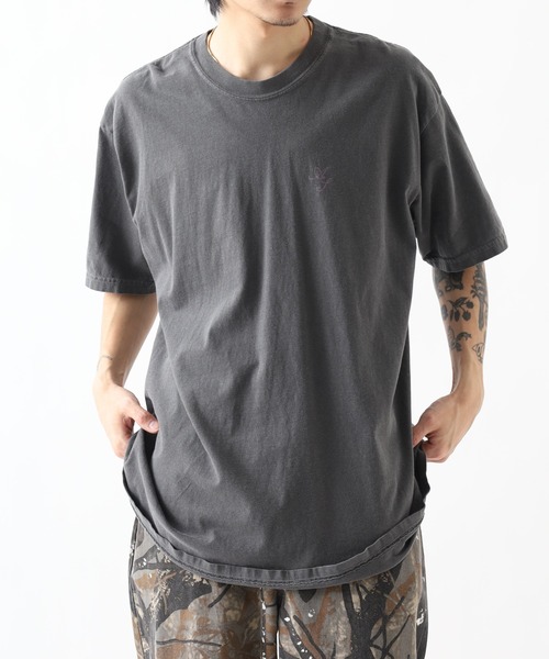 &soiree(アンドソワレ)の「&soiree ピグメントプリントTシャツ(メッセージロゴ) 半袖(Tシャツ/カットソー・レディース・ブラック/アイボリー/ブルー・M)」の15枚目の写真