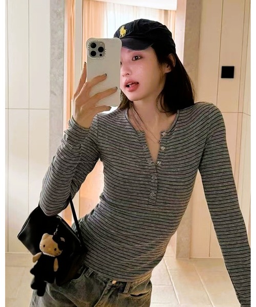 inst.ALL(インストール)の「ボーダーヘンリーネックトップス(Tシャツ/カットソー・レディース・グレー/ダークベージュ・M)」の3枚目の写真