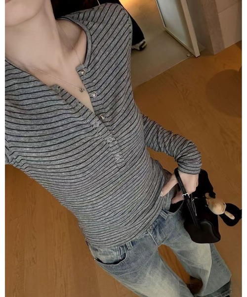 inst.ALL(インストール)の「ボーダーヘンリーネックトップス(Tシャツ/カットソー・レディース・グレー/ダークベージュ・M)」の4枚目の写真