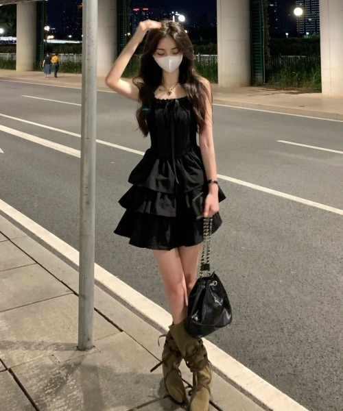 SHEPP(シープ)の「ティアードフリルミニワンピース(ワンピース・レディース・ブラック・S/M)」の5枚目の写真