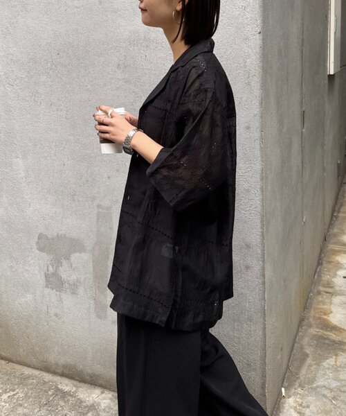 CIAOPANIC TYPY（チャオパニックティピー）の「【UNISEX】レース刺繍シャツ/WEB限定（シャツ/ブラウス・メンズ・ホワイト/ブラウン/ブラック・LARGE/MEDIUM）」の14枚目の写真