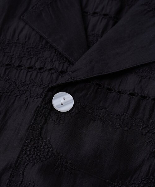 CIAOPANIC TYPY（チャオパニックティピー）の「【UNISEX】レース刺繍シャツ/WEB限定（シャツ/ブラウス・メンズ・ホワイト/ブラウン/ブラック・LARGE/MEDIUM）」の21枚目の写真