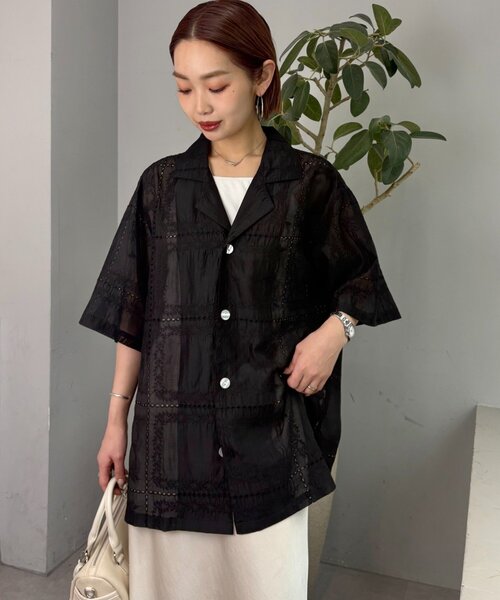 CIAOPANIC TYPY(チャオパニックティピー)の「【UNISEX】レース刺繍シャツ/WEB限定カラーあり(シャツ/ブラウス・レディース・ホワイト/ブラウン/ブラック・LARGE/MEDIUM)」の17枚目の写真