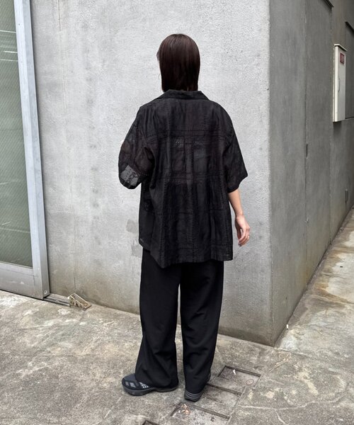 CIAOPANIC TYPY(チャオパニックティピー)の「【UNISEX】レース刺繍シャツ/WEB限定カラーあり(シャツ/ブラウス・レディース・ホワイト/ブラウン/ブラック・LARGE/MEDIUM)」の16枚目の写真