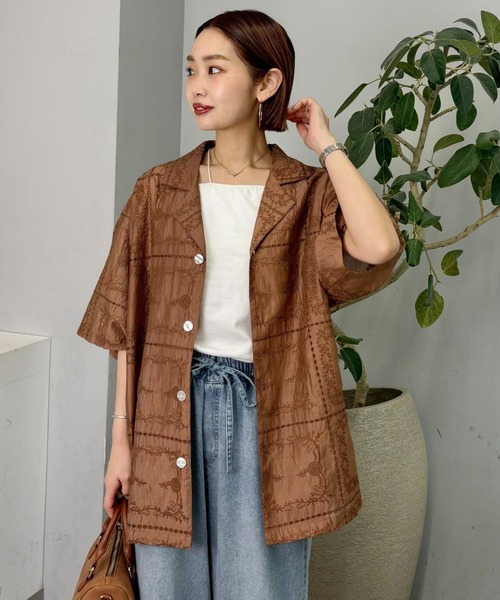 CIAOPANIC TYPY(チャオパニックティピー)の「【UNISEX】レース刺繍シャツ/WEB限定カラーあり(シャツ/ブラウス・レディース・ホワイト/ブラウン/ブラック・LARGE/MEDIUM)」の3枚目の写真