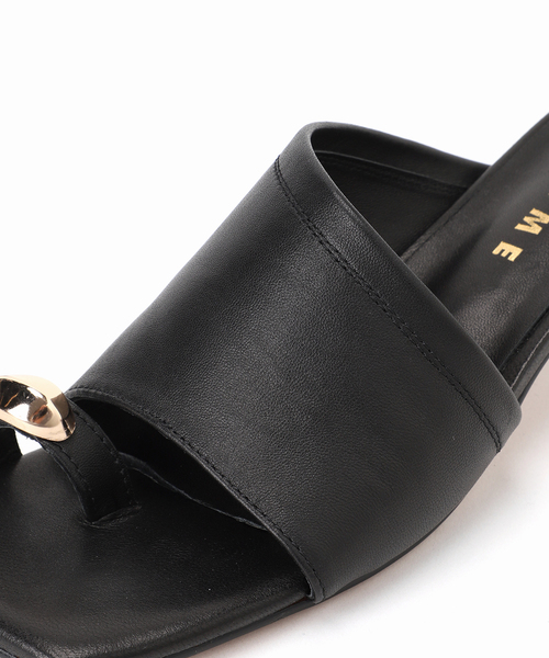 La TOTALITE（ラトータリテ）の「REMME/レメ メタルモチーフトングミュール（サンダル・レディース・ベージュ/ブラック・38/37/36）」の18枚目の写真