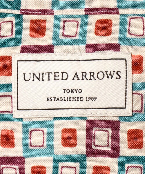 UNITED ARROWS(ユナイテッドアローズ)の「ジオメトリック プリント バンドカラーシャツ(シャツ/ブラウス・メンズ・ターコイズブルー系・M/XL/S/L)」の10枚目の写真