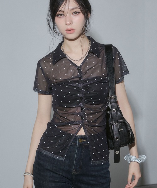 ENVYM（アンビー）の「スキッパータックブラウス（Tシャツ/カットソー・レディース・ブラック/ホワイト系その他/ベージュ/ブルー/ブラック系その他・FREE）」の3枚目の写真