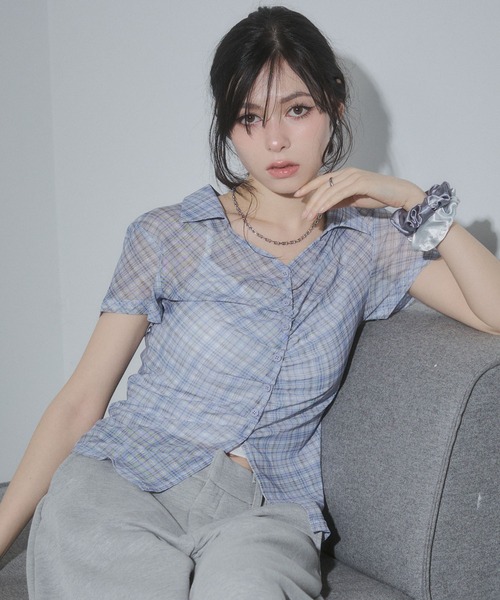 ENVYM（アンビー）の「スキッパータックブラウス（Tシャツ/カットソー・レディース・ブラック/ホワイト系その他/ベージュ/ブルー/ブラック系その他・FREE）」の13枚目の写真