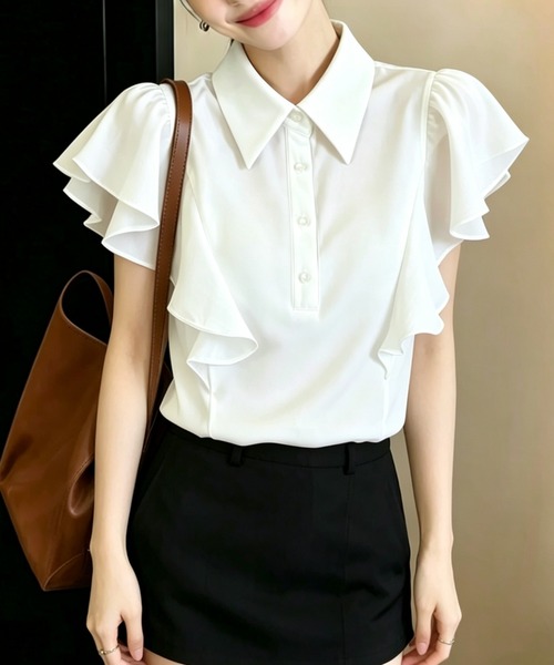 AMAJI(アマジ)の「サテン フリル ドールカラー フレアスリーブ シャツ(シャツ/ブラウス・レディース・ホワイト・X-LARGE/LARGE/MEDIUM/SMALL)」の4枚目の写真