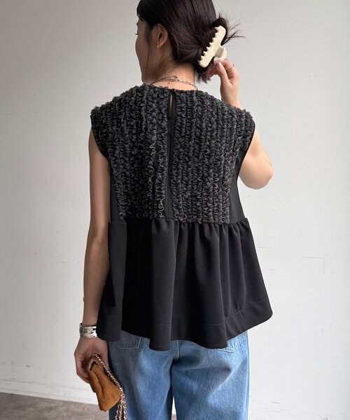 DouDou（ドゥドゥ）の「【WEB限定】カットジョーゼットフリルトップス（Tシャツ/カットソー・レディース・ブラック/オフホワイト・FREE）」の4枚目の写真