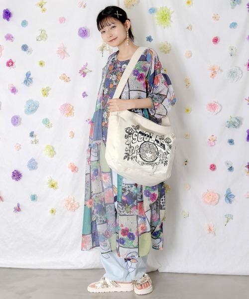 ScoLar(スカラー)の「662443:FRUIT OF THE LOOM×ScoLarコラボ ショルダーバッグ(ショルダーバッグ・レディース・ブラック/アイボリー・FREE)」の10枚目の写真