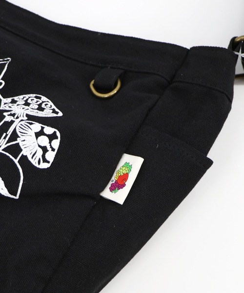ScoLar(スカラー)の「662443:FRUIT OF THE LOOM×ScoLarコラボ ショルダーバッグ(ショルダーバッグ・レディース・ブラック/アイボリー・FREE)」の3枚目の写真