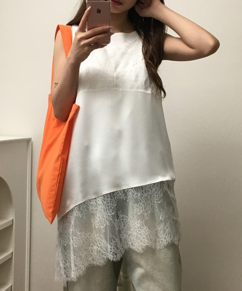 atONE（アットワン）の「レース切替サテンアシメキャミ（キャミソール・レディース・ブラック/オフホワイト・F）」の13枚目の写真