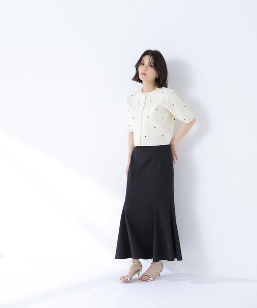 NATURAL BEAUTY BASIC(ナチュラルビューティーベーシック)の「ヘム切替マーメイドスカート(スカート・レディース・ブラック/オフホワイト/ダークブラウン・SMALL/MEDIUM/P/S)」の11枚目の写真