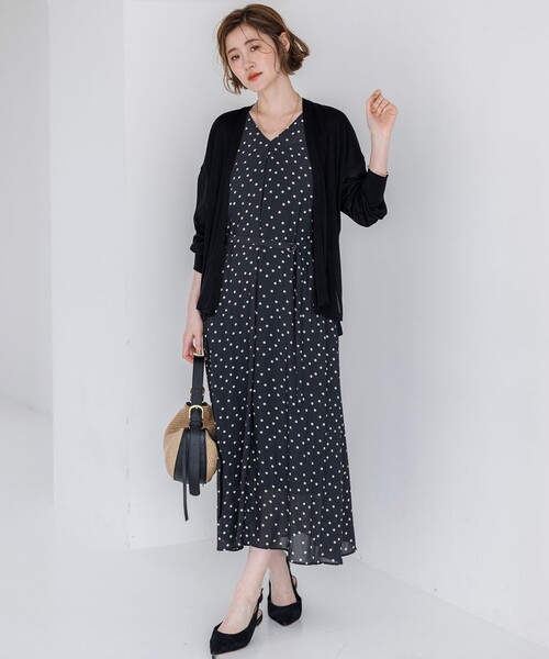 23区 L（ニジュウサンクオオキイサイズ）の「ドットフレア ワンピース（ワンピース・レディース・ネイビー系1/ブラック系1・44/46）」の6枚目の写真