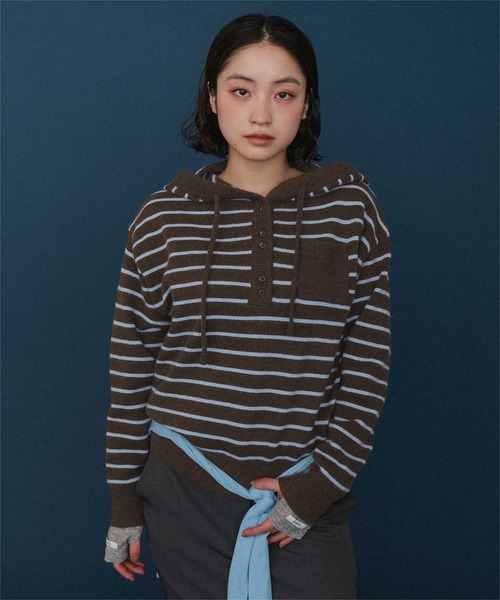 miette(ミエット)の「フードニットプルオーバー(ニット/セーター・レディース・レッド/ブラウン系その他/ブラック系その他/チャコール・FREE)」の9枚目の写真