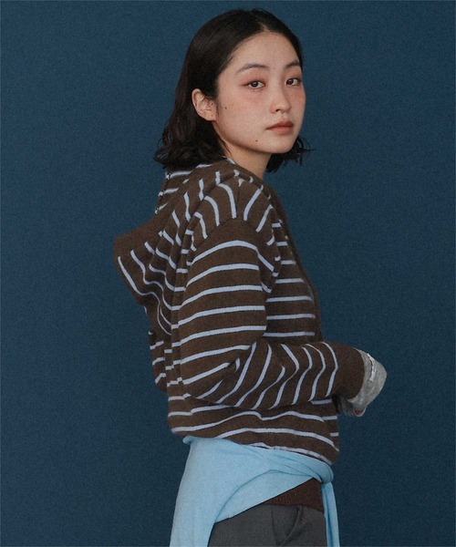 miette(ミエット)の「フードニットプルオーバー(ニット/セーター・レディース・レッド/ブラウン系その他/ブラック系その他/チャコール・FREE)」の14枚目の写真