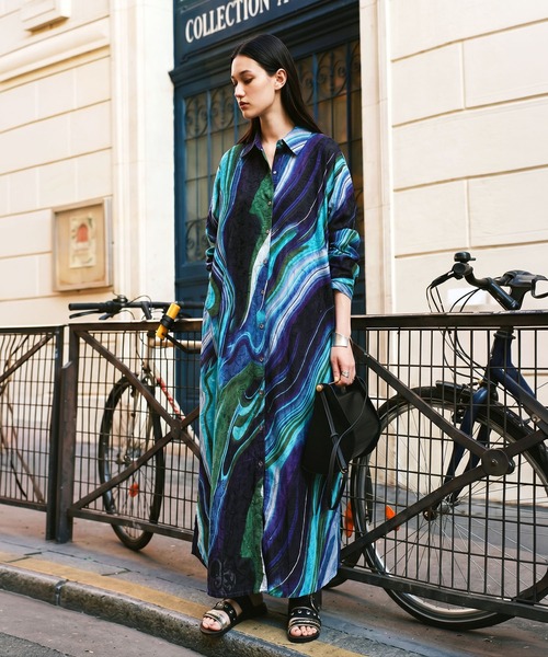 antiqua(アンティカ)の「綿100 アート柄 シャツワンピース(シャツワンピース・レディース・グリーン/ブラック・ONESIZE)」の22枚目の写真