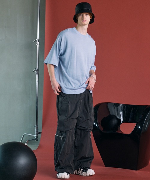 MAISON SPECIAL(メゾンスペシャル)の「《UNISEX》Ramie-SOLOTEX Prime-Over Crewneck Short Sleeve Knit T-shirt/ラミーソロテックスプライムオーバークルーネックショートスリーブニットTシャツ【MAISON SPECIAL/メゾンスペシャル】(Tシャツ/カットソー・メンズ・サックスブルー/ブラック/レッド・0/2/1)」の9枚目の写真