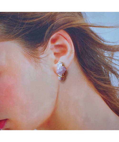 tone(トーン)の「【Willija】金属アレルギー対応《Just for…》淡水パールと天然石のピアス(MA)(ピアス(両耳用)・レディース・ブルー/ホワイト/グリーン/ピンク/レッド・FREE)」の15枚目の写真