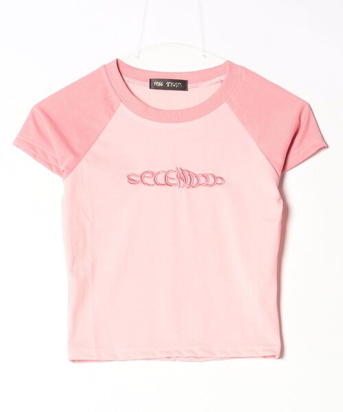 FREE STYLISTS(フリー スタイリスト)の「レディース 配色ラグランロゴ刺繍半袖Tシャツ(Tシャツ/カットソー・レディース・グレー/ピンク・S/M/L/XL/2XL)」の1枚目の写真
