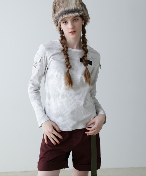 AVIREX（アヴィレックス）の「FATIGUE L/S T-SHIRT（Tシャツ/カットソー・レディース・ネイビー/ホワイト/ブラック/ホワイト系その他/ブラック系その他・M/S/L）」の22枚目の写真