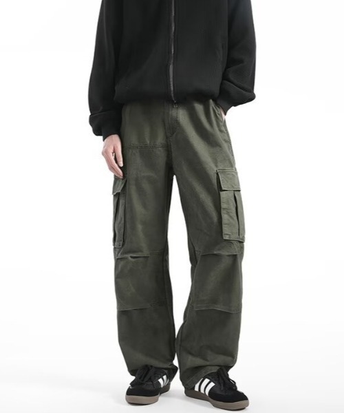 boemy(ボエミー)の「ルーズストレート カーゴパンツ(カーゴパンツ・メンズ・オリーブ/ダークグレー・M/L)」の3枚目の写真