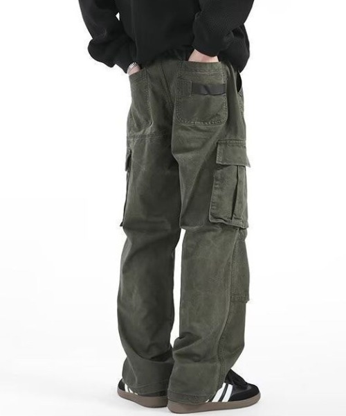 boemy(ボエミー)の「ルーズストレート カーゴパンツ(カーゴパンツ・メンズ・オリーブ/ダークグレー・M/L)」の5枚目の写真